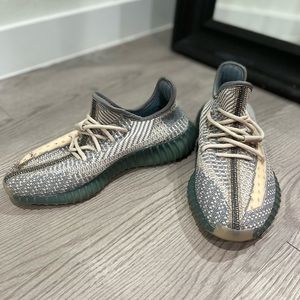 Yezzy 350 v2 "Israfil" Sneakers Düpês | 9 Womens, 7 Mens